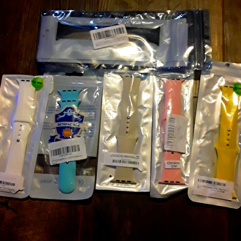 2 Iwatch wrist bands 42/44 mm